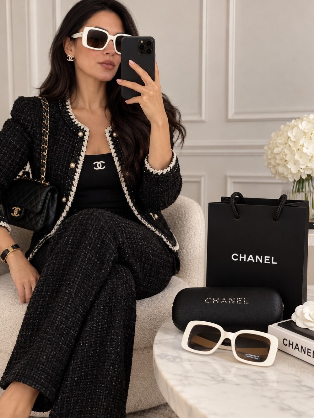 CHANEL Sunglasses Case with Sunglasses